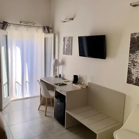 Il Canale Design House בית הארחה רגוזה