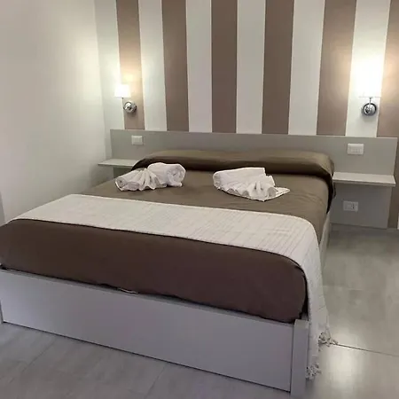 Il Canale Design House בית הארחה