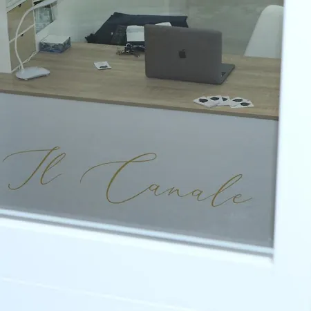Il Canale Design House בית הארחה