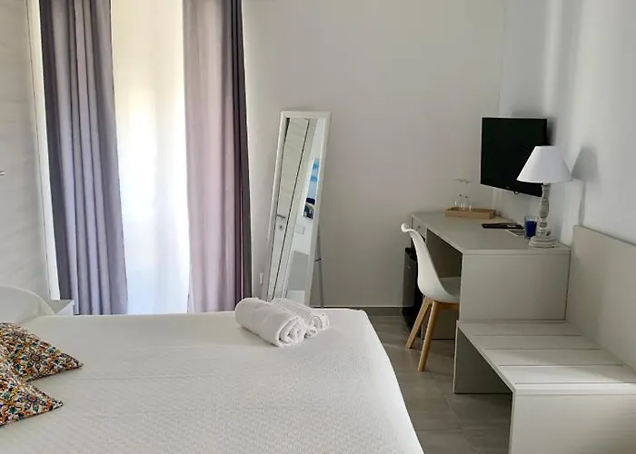 Πανσιόν Il Canale Design House 4*