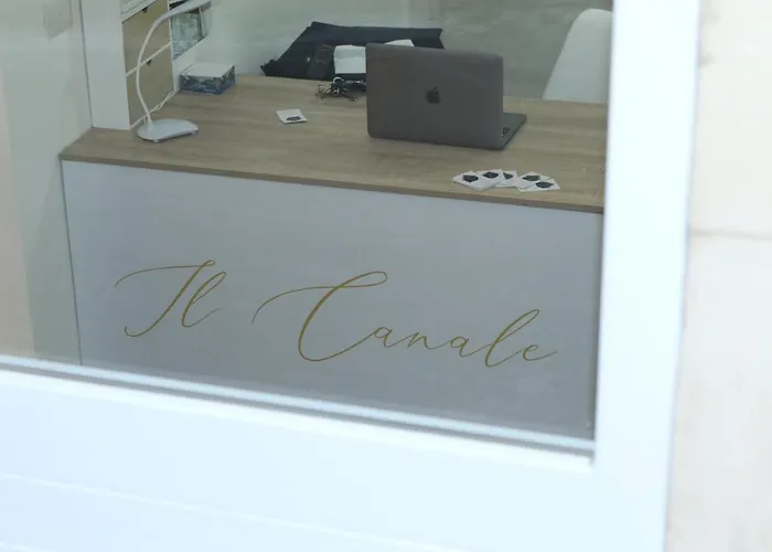 Il Canale Design House Πανσιόν